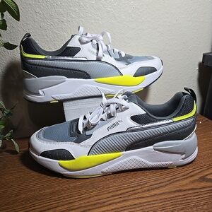 Puma White and Gray Athletic Shoes with Chunky Design